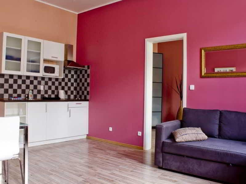 Royal Court Legerova Hotel